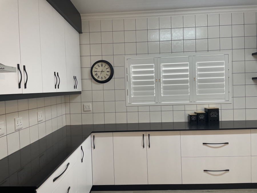 3 Bedroom Property for Sale in Country Club Western Cape